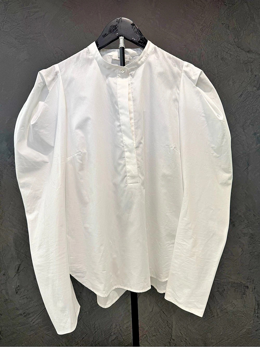 A.L.C. Puff Sleeve Top. White Button Down Size 6